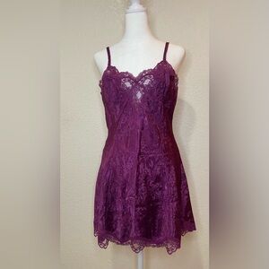 𝅺Vintage Victoria’s Secret Chemise Women Small Gold Label Purple Satin Lingerie